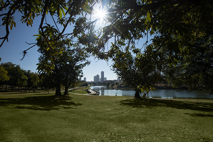 Lago do Parque Ecológico de Indaiatuba, em São Paulo.